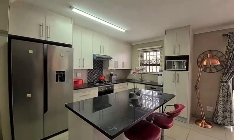 3 Bedroom Property for Sale in Beacon Bay North Eastern Cape